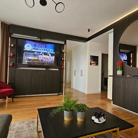Aqua Waterfront Premium
